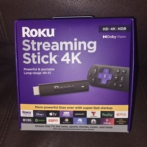 Roku Streaming Stick 4K - Purple and Black